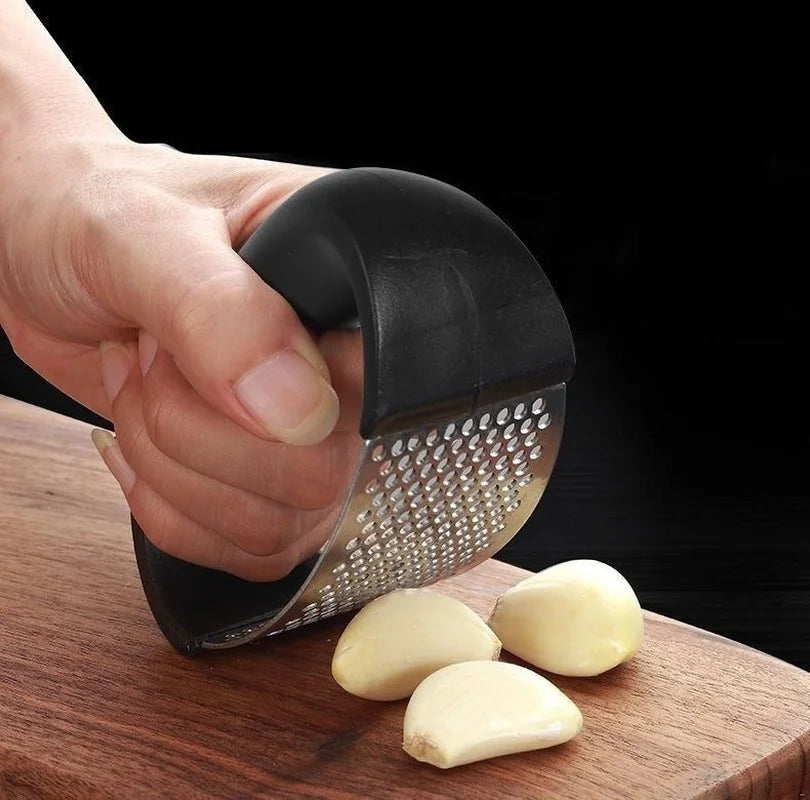 GarlicGlide - Smooth Handheld Press for Garlic and Ginger
